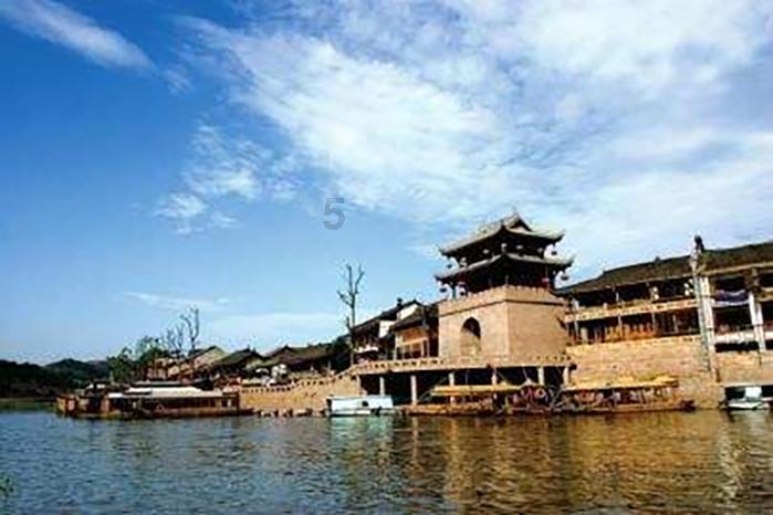 杜牧的《三行》的诗句